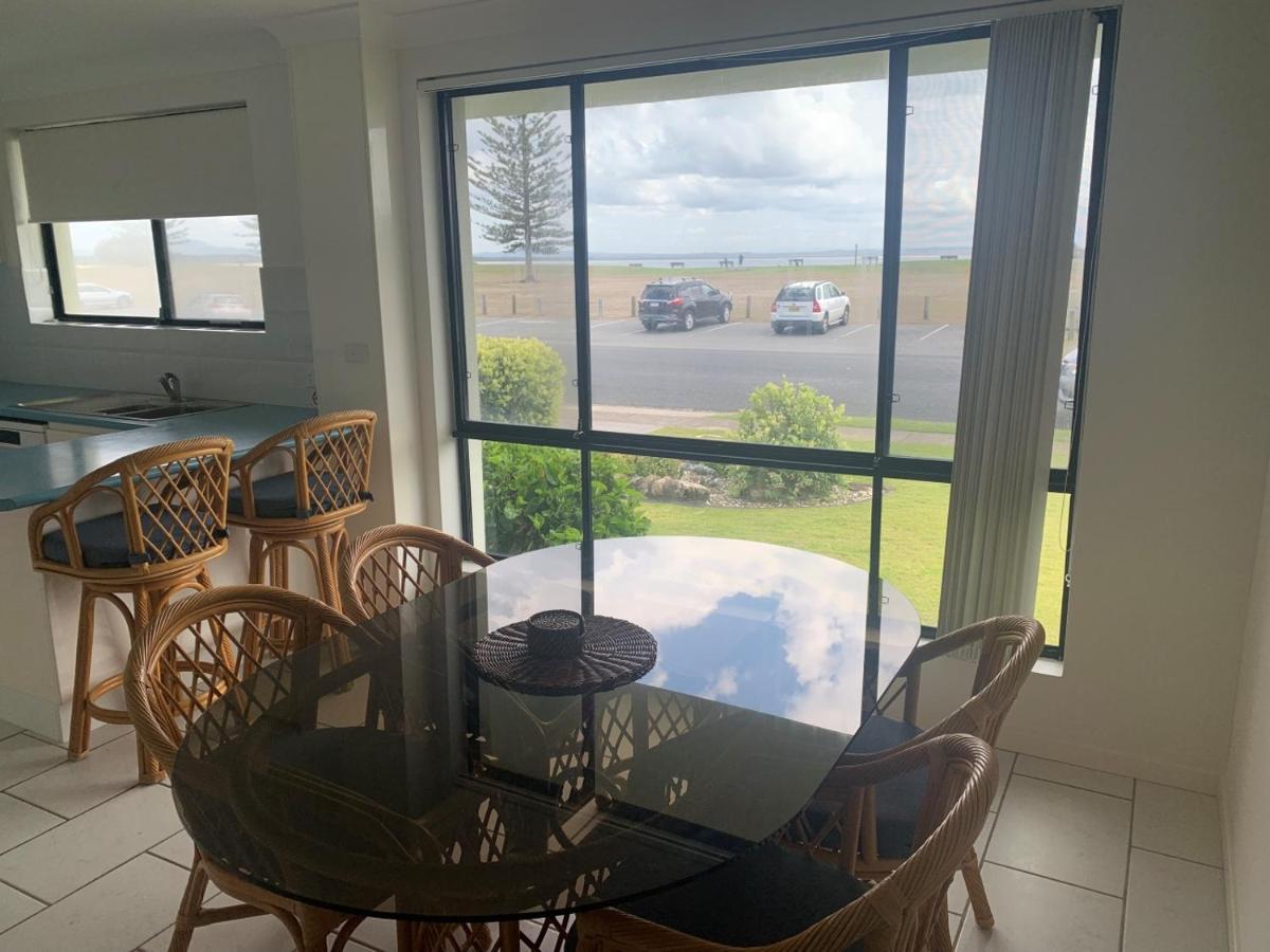 Hi Surf Unit 2, 92 Head Street,
